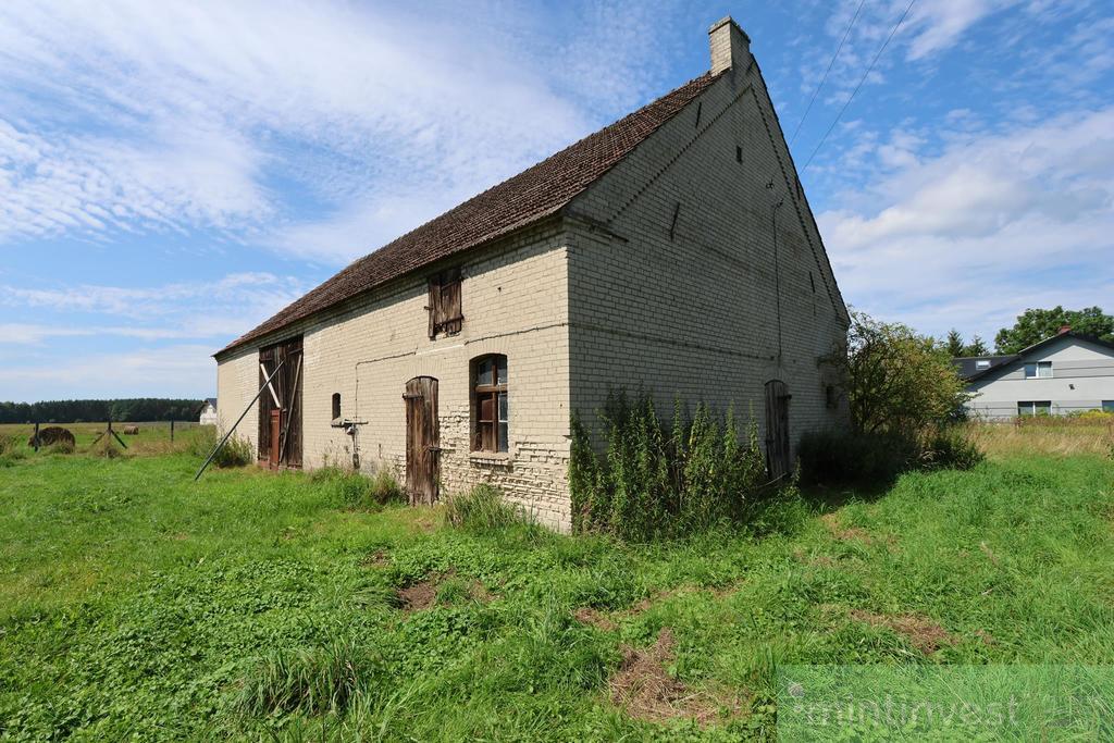 Dom i budynki gospodarcze-atrakcyjna lokalizacja (9)