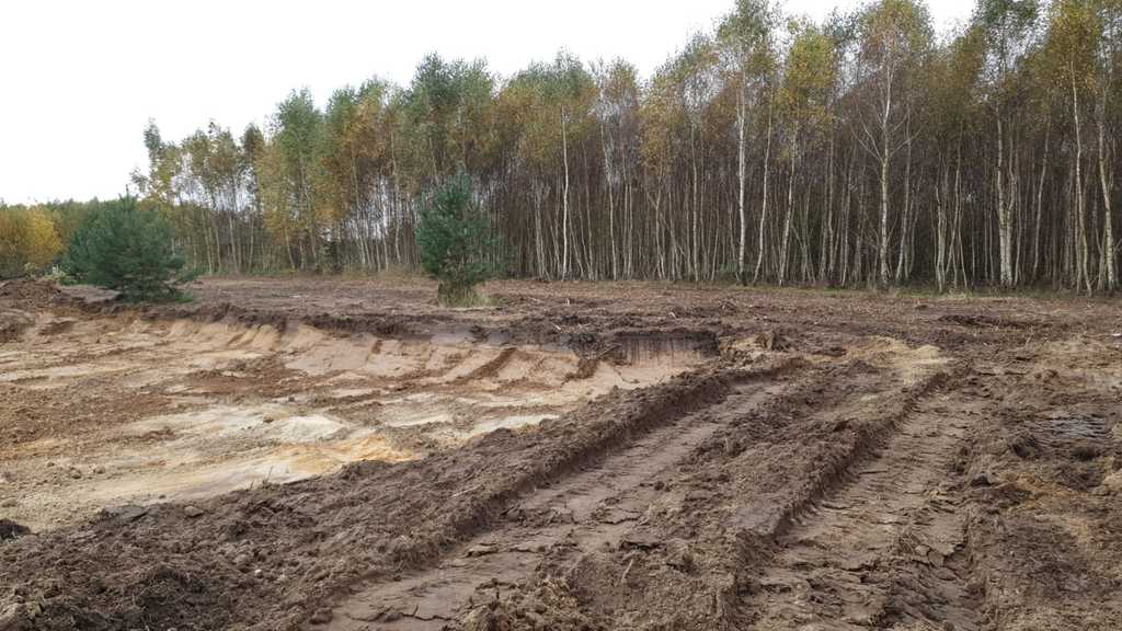 Działka budowlana warunkami zabudowy 25km od morza (14)