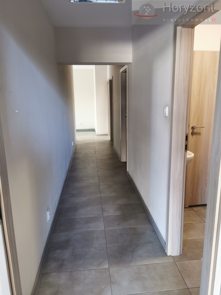 360m2 powierzchni biurowo-sklepowej/magazynowej (10)