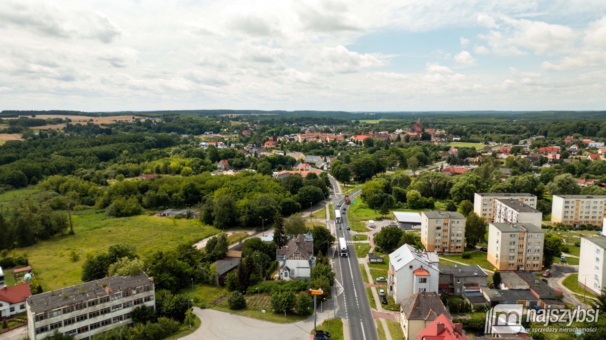 Recz - przestronne mieszkanie w centrum (15)