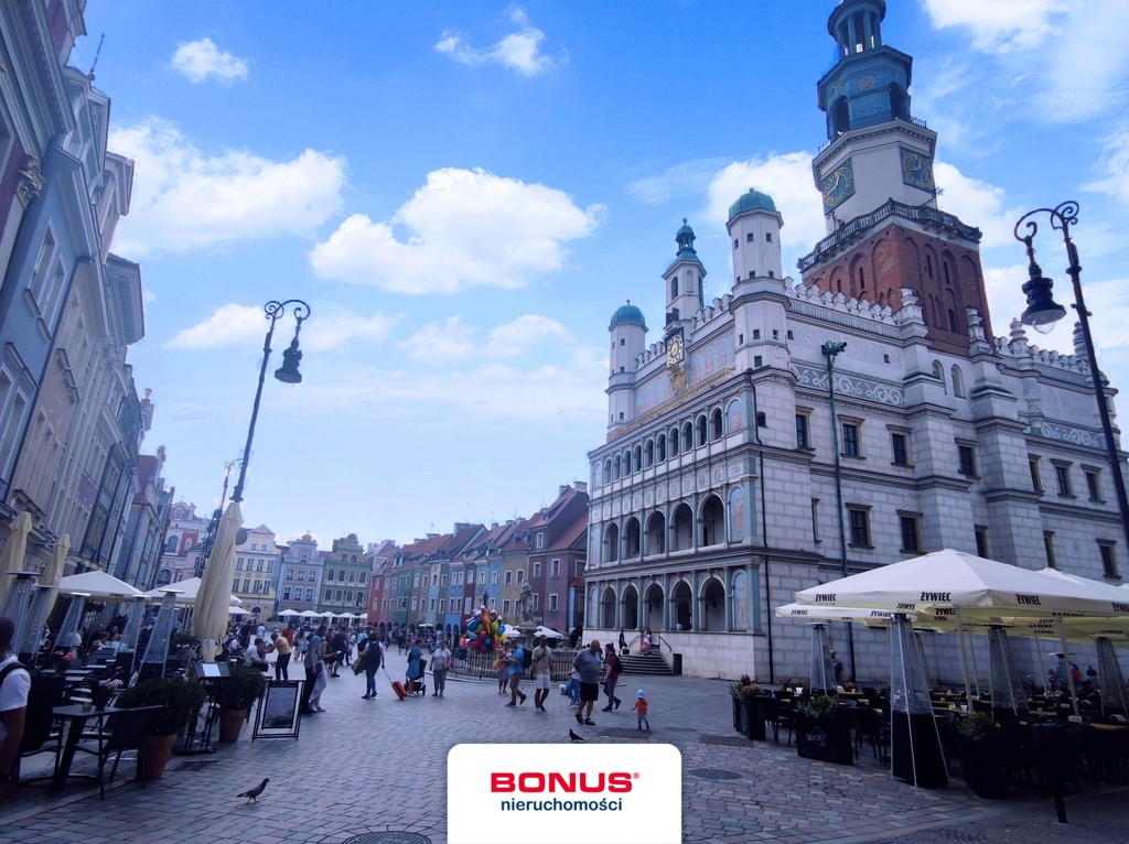 Stary Rynek - narożnik Wielkiej i Klasztornej (1)