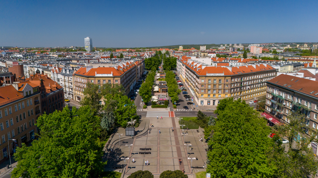 Nowoczesny apartament z windą w centrum (24)