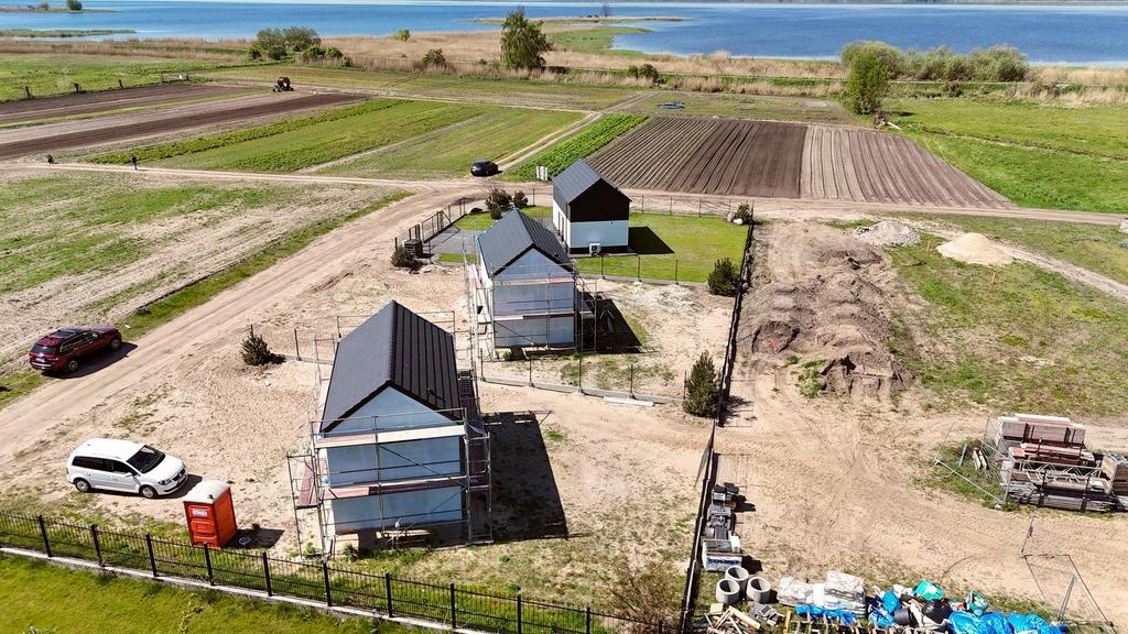 Dom Twoich marzeń nad jeziorem  4 Seasons (9)