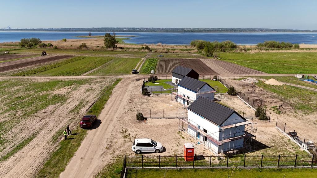 Dom Twoich marzeń nad jeziorem  4 Seasons (10)