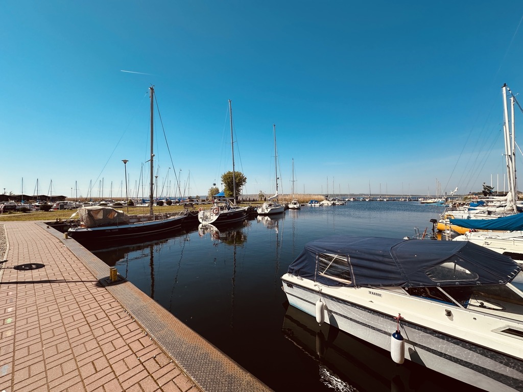 Dom Twoich marzeń nad jeziorem  4 Seasons (25)