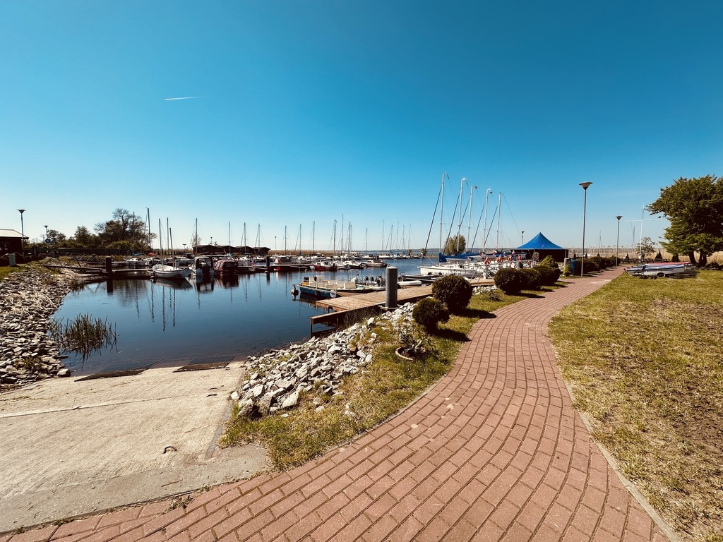 Dom Twoich marzeń nad jeziorem  4 Seasons (26)