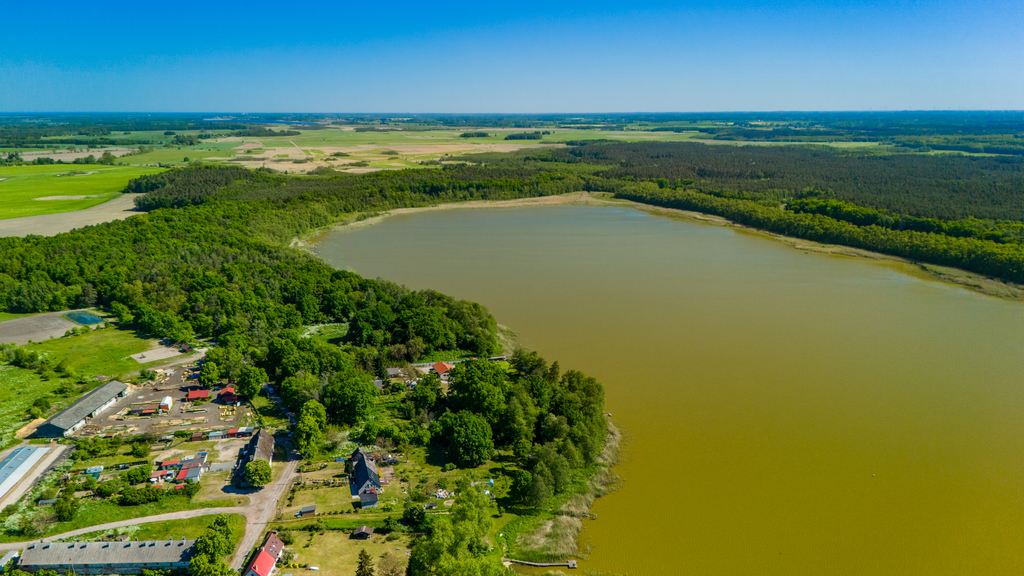 Piaski Wielkie, działka budowlana nad jeziorem (15)