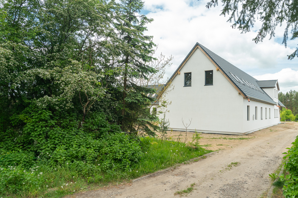 Ośrodek dydaktyczno/szkoleniowy z bazą noclegową (9)