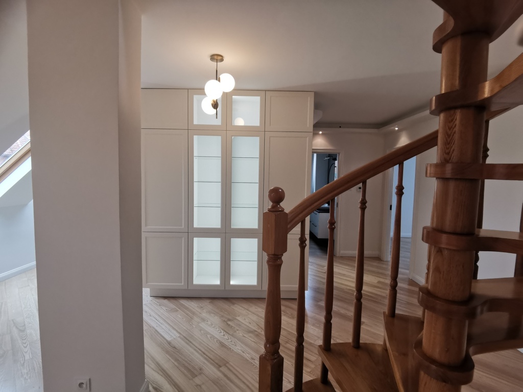 Komfortowy apartament z balkonem, antresolą +garaż (6)