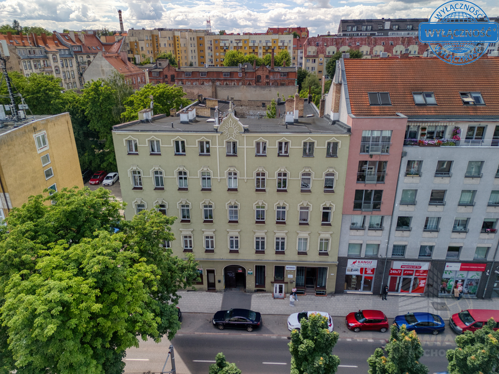 Przestronne, Dwupokojowe Mieszkanie na Sprzedaż (1)