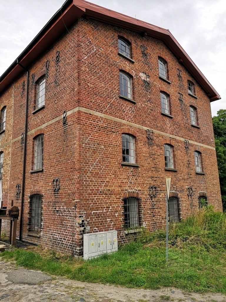 Zabytkowy młyn wodny z 1908 roku  po renowacji (4)