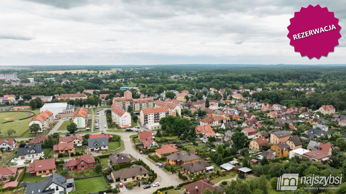 Łobez - funkcjonalny dom parterowy z garażem  (18)