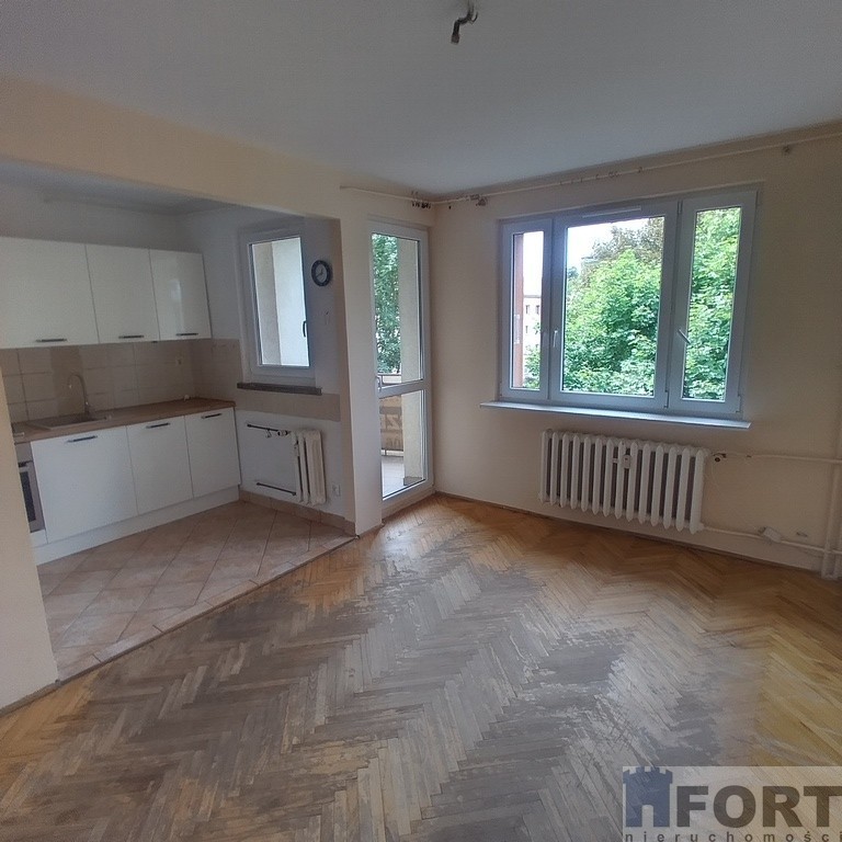 * 3 pokoje*  50m2* balkon Świerczewo (5)