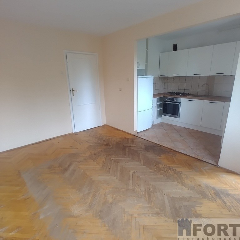 * 3 pokoje*  50m2* balkon Świerczewo (1)