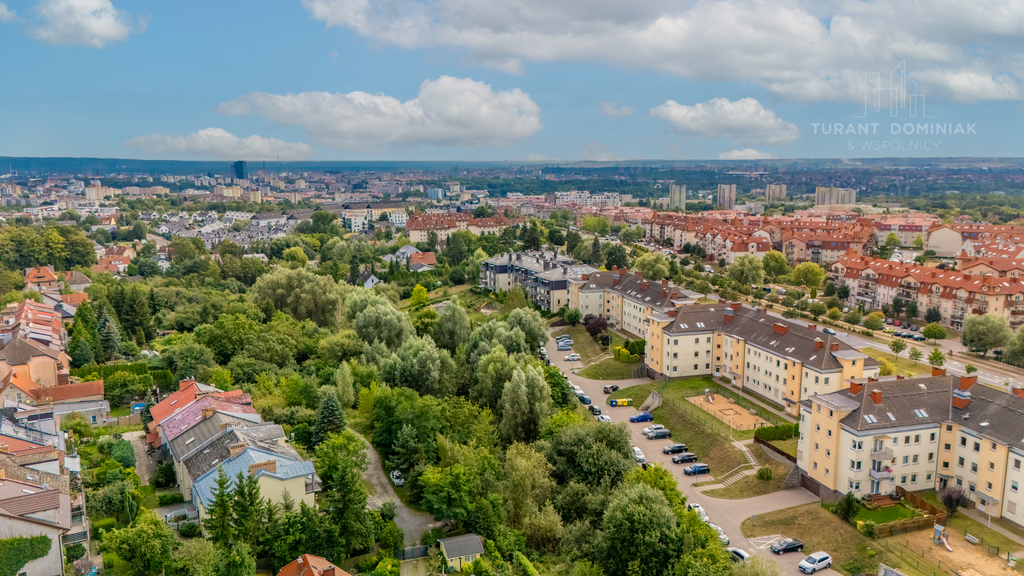 Mieszkanie - 4 sypialnie, 2 łazienki (27)