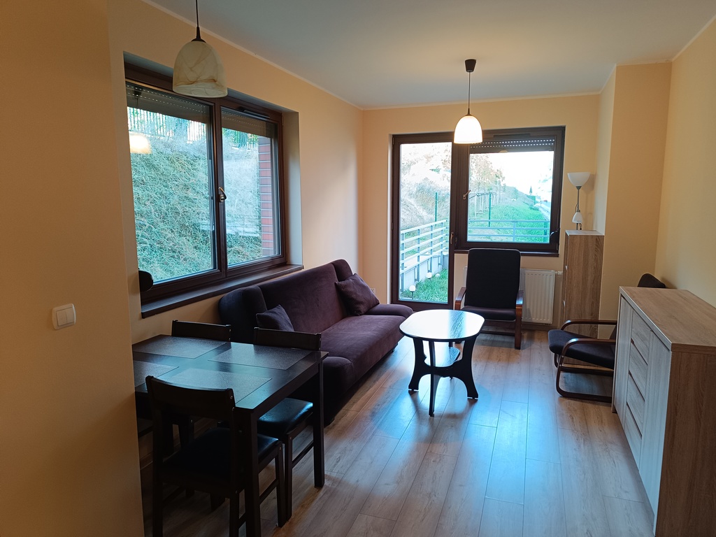 Apartament z ogródkiem, parking (6)