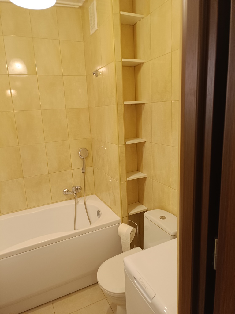 Apartament z ogródkiem, parking (13)