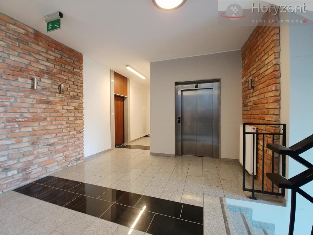 Komfortowy apartament, taras 16m2 - Park Ostrowska (18)