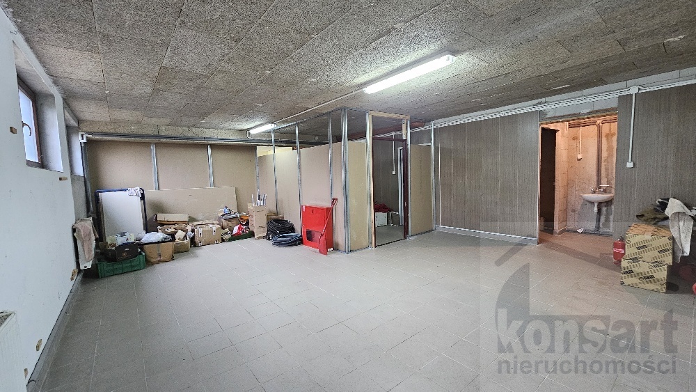 Lokal usługowy w podziemiu Apartamenty Pod Zegarem (4)