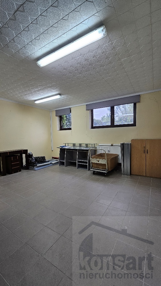 Lokal usługowy w podziemiu Apartamenty Pod Zegarem (8)