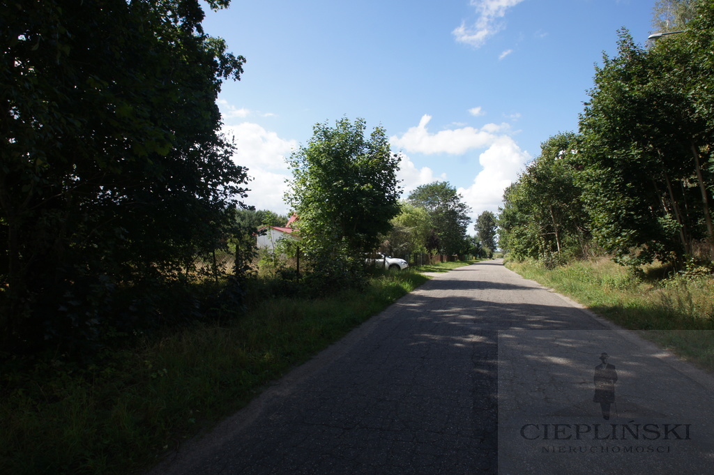 UZBROJONA DZIAŁKA 10 KM DO KOŁOBRZEGU. (6)