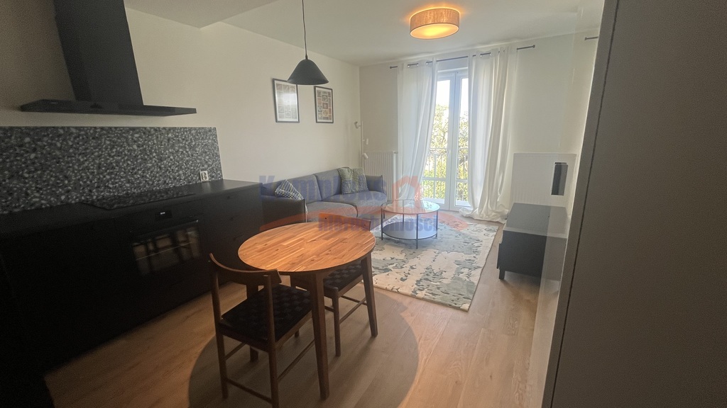 2-pokojowy apartament, balkon, miejsce parkingowe (1)