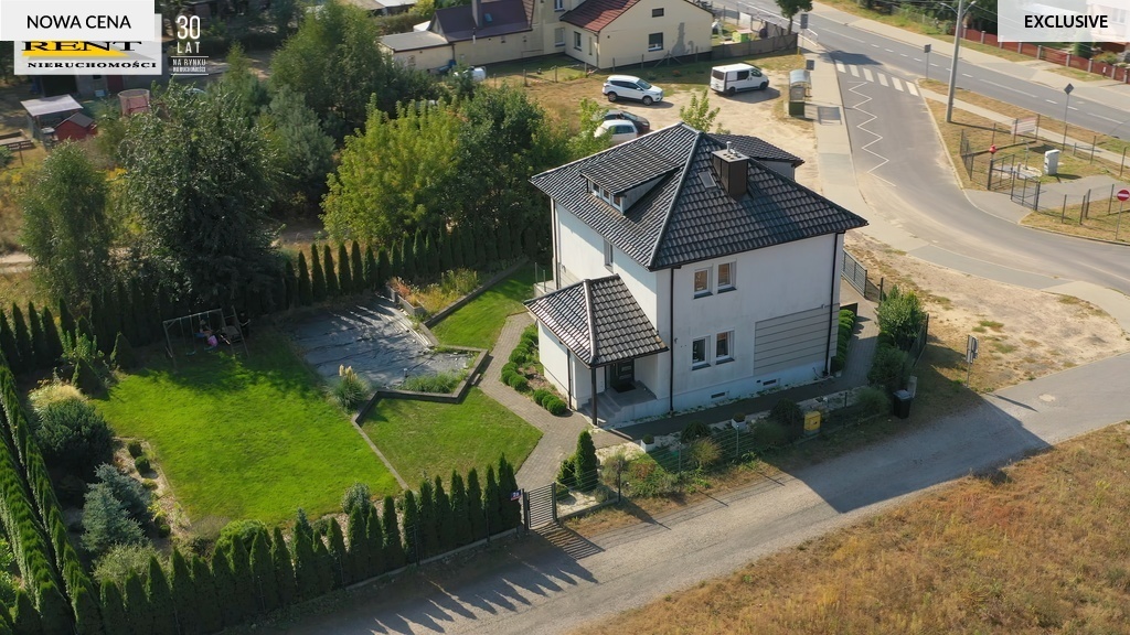 Wygodny i wyjątkowy dom z pięknym ogrodem (3)