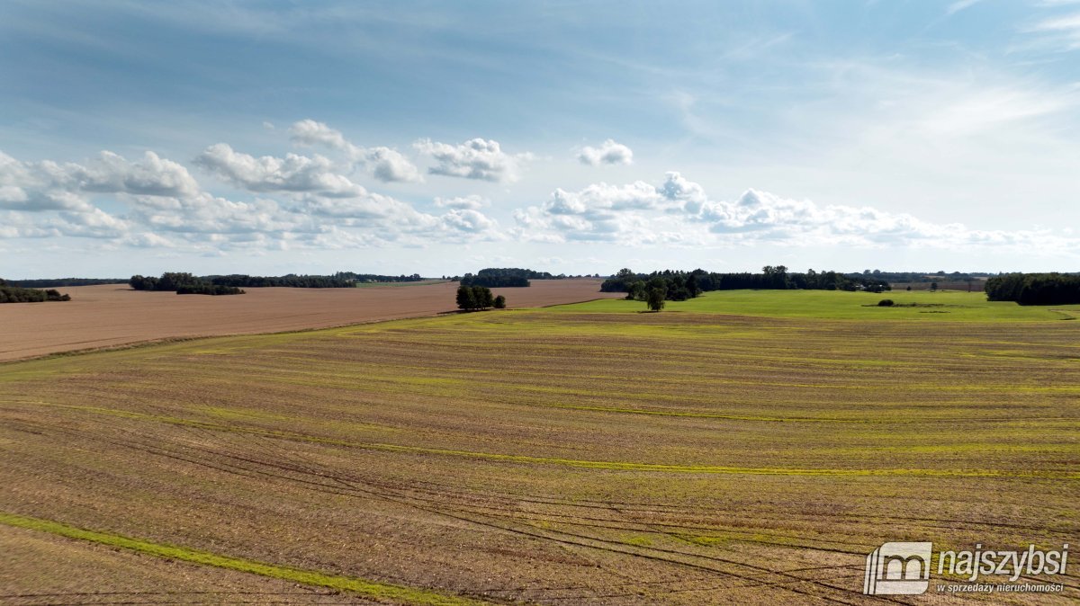 Gościno-Działka Budowlana na sprzedaż (1)