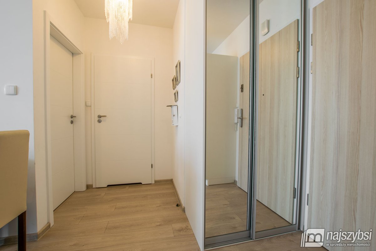 KOŁOBRZEG - ATRAKCYJNY APARTAMENT BLISKO MORZA (19)