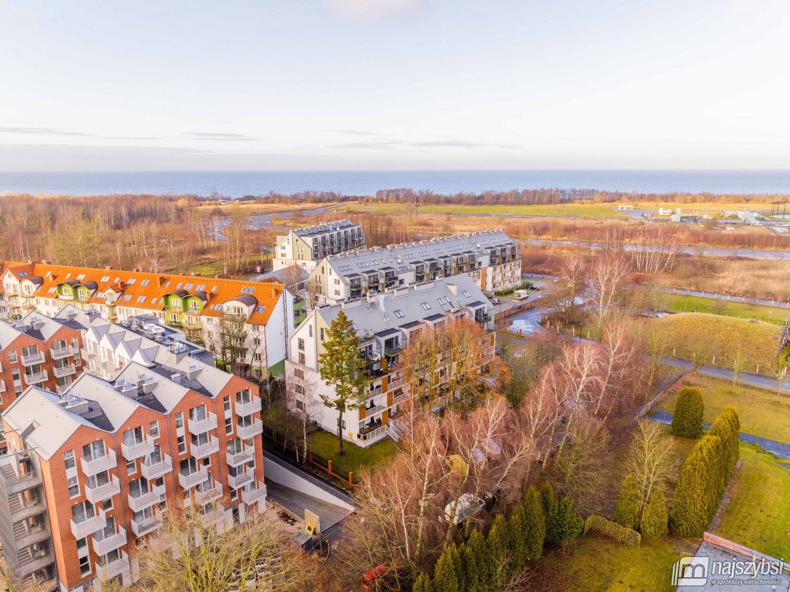 KOŁOBRZEG - ATRAKCYJNY APARTAMENT BLISKO MORZA (2)