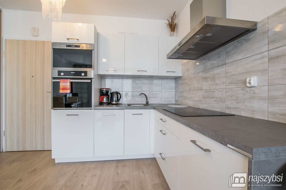 KOŁOBRZEG - ATRAKCYJNY APARTAMENT BLISKO MORZA (20)