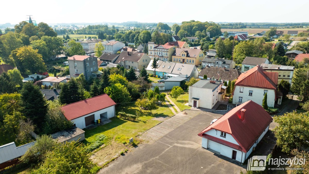 Gościno- dom z trzema mieszkaniami pod Kołobrzegie (2)