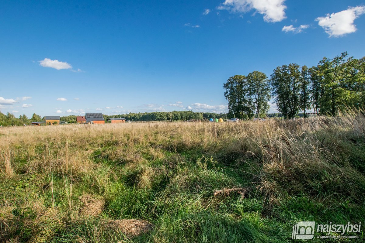 Oświno - działka inwestycyjna 300m od jeziora! (18)