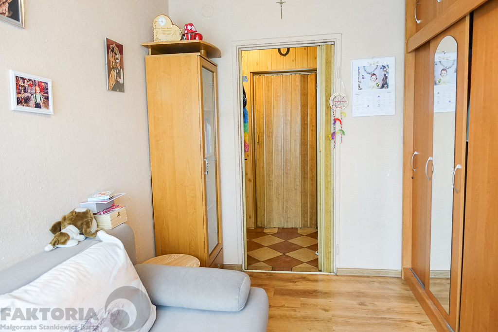 Okolice Fabryki Wody 3 pokoje II p. balkon, 450000 (10)