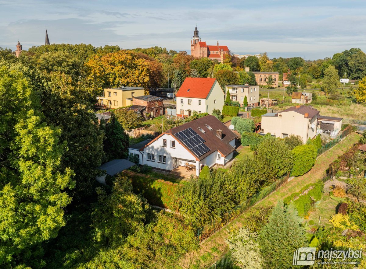 STARGARD - dom wolnostojący wśród zieleni (32)