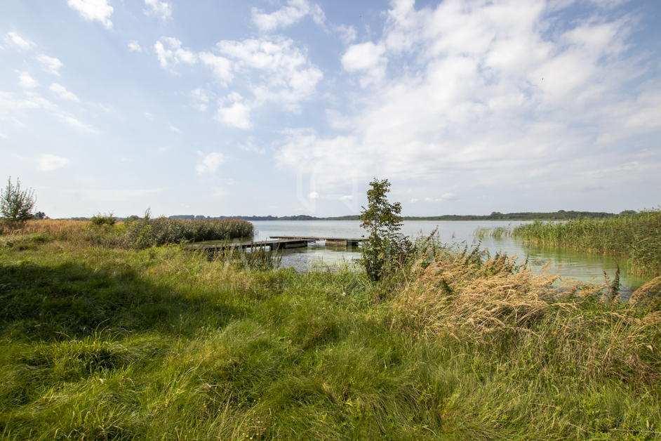 Działka z linią brzegową pod zabudowę z WZ (4)