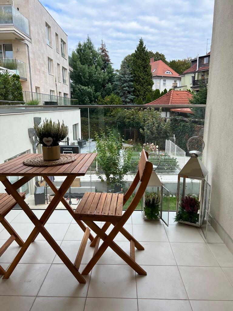 Apartament z garażem przy parku na Pogodnie (15)