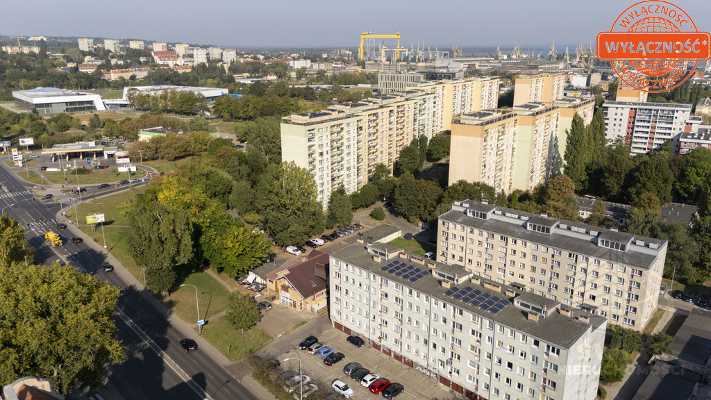 Na sprzedaż bardzo ładne mieszkanie trzypokojowe . (13)