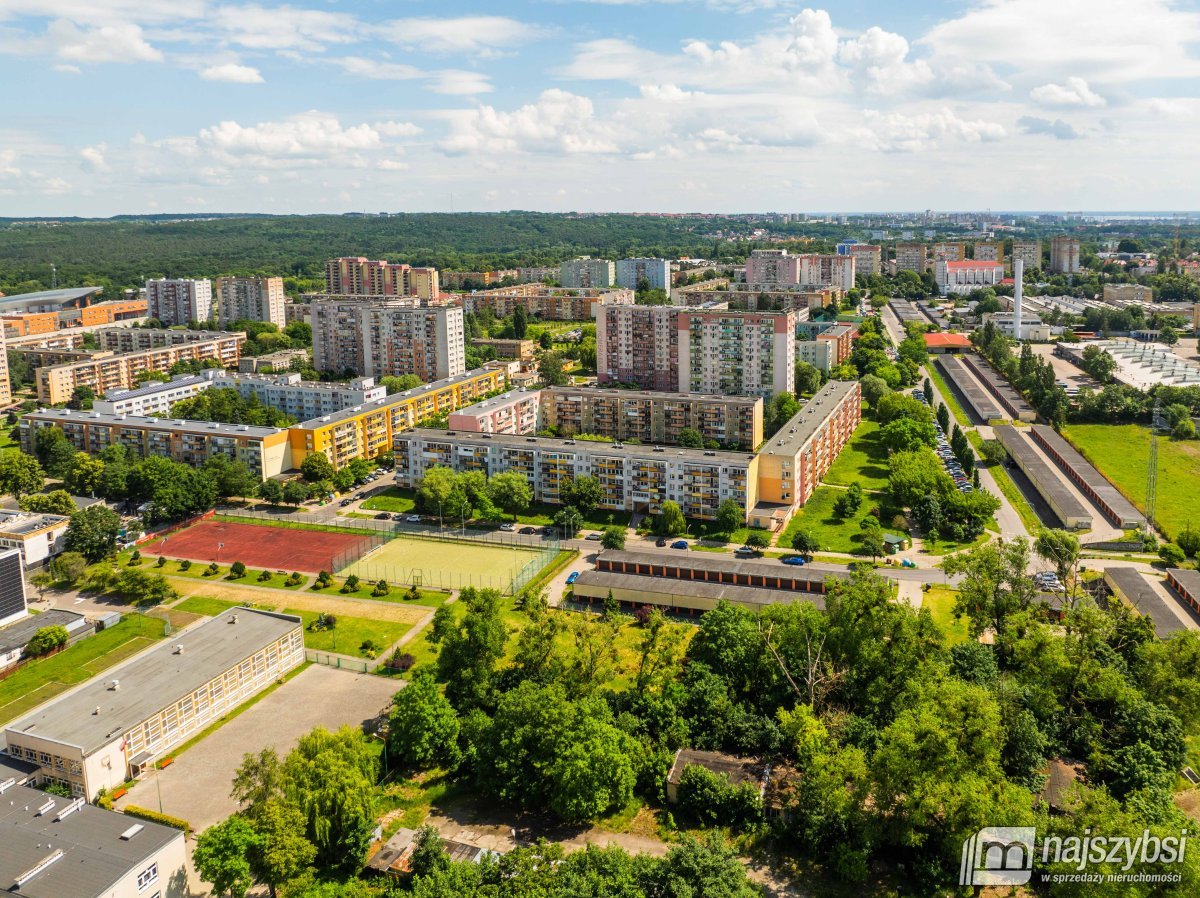 Szczecin- 3 pokojowe z balkonem. Garaż  (2)