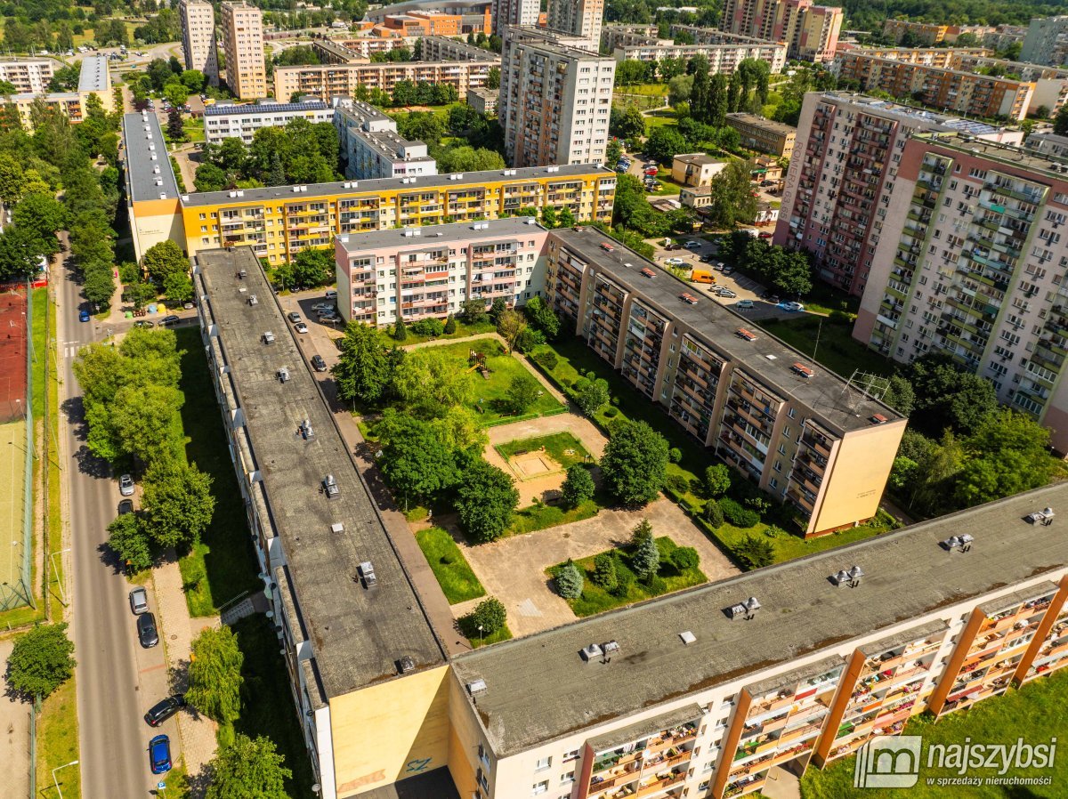 Szczecin- 3 pokojowe z balkonem. Garaż  (23)