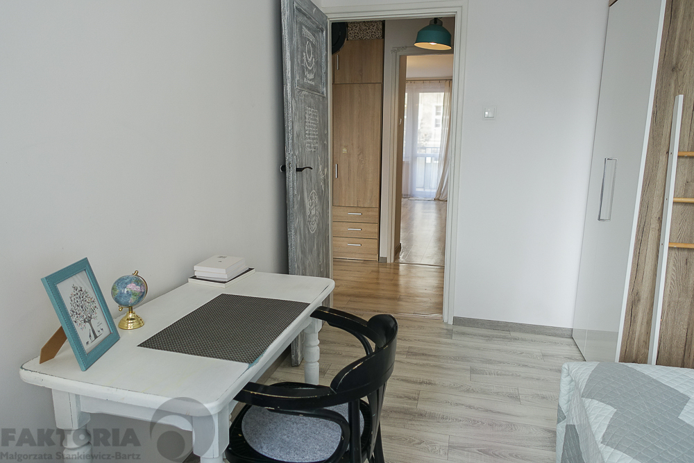 Centrum 2 pokoje, 42,7 m2, balkon, I p. 450000 zł (6)