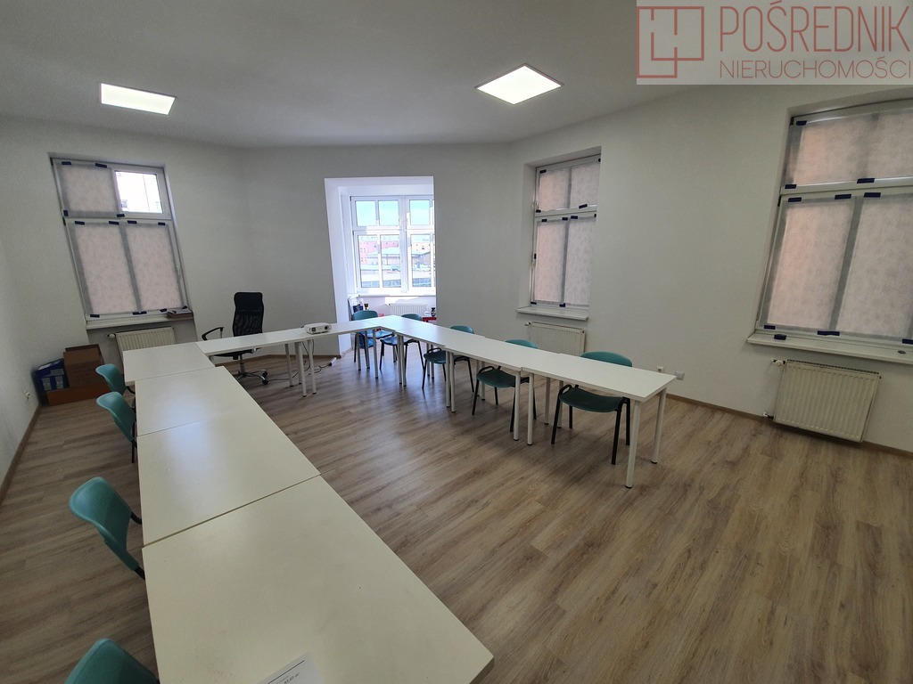 Pomieszczenie biurowe w Centrum 42m2 (1)