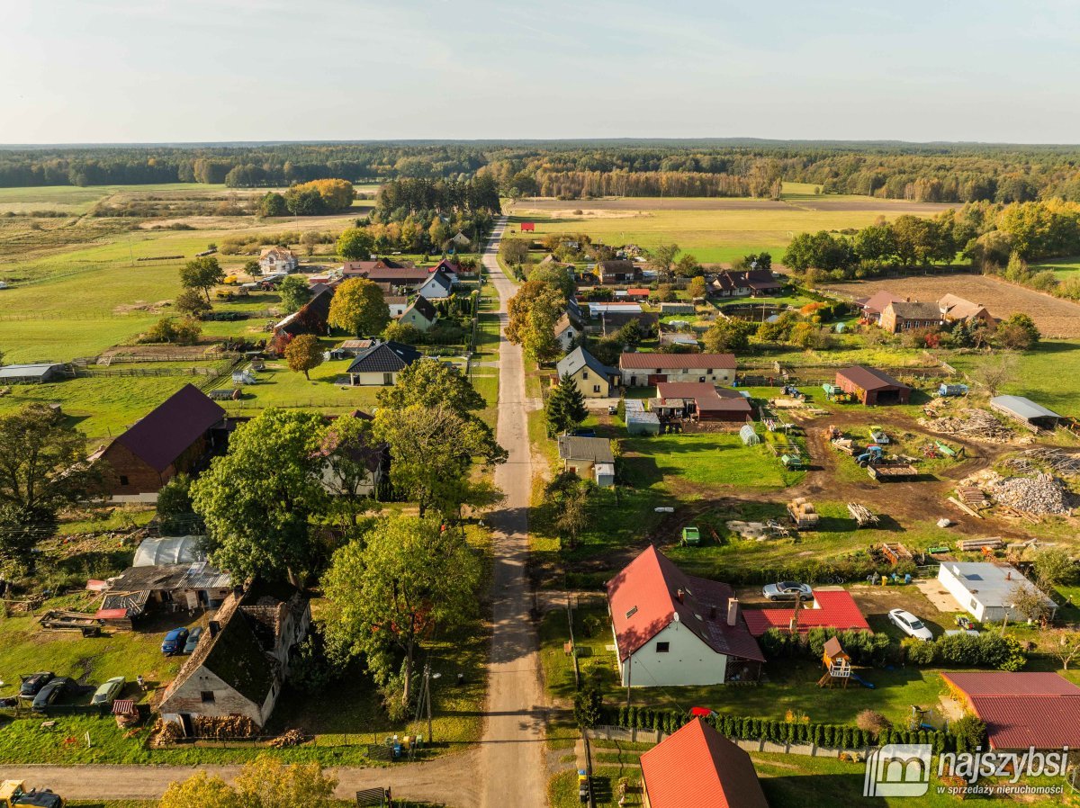 Szczytniki (gm. Nowogard)- lokal użytkowy (4)