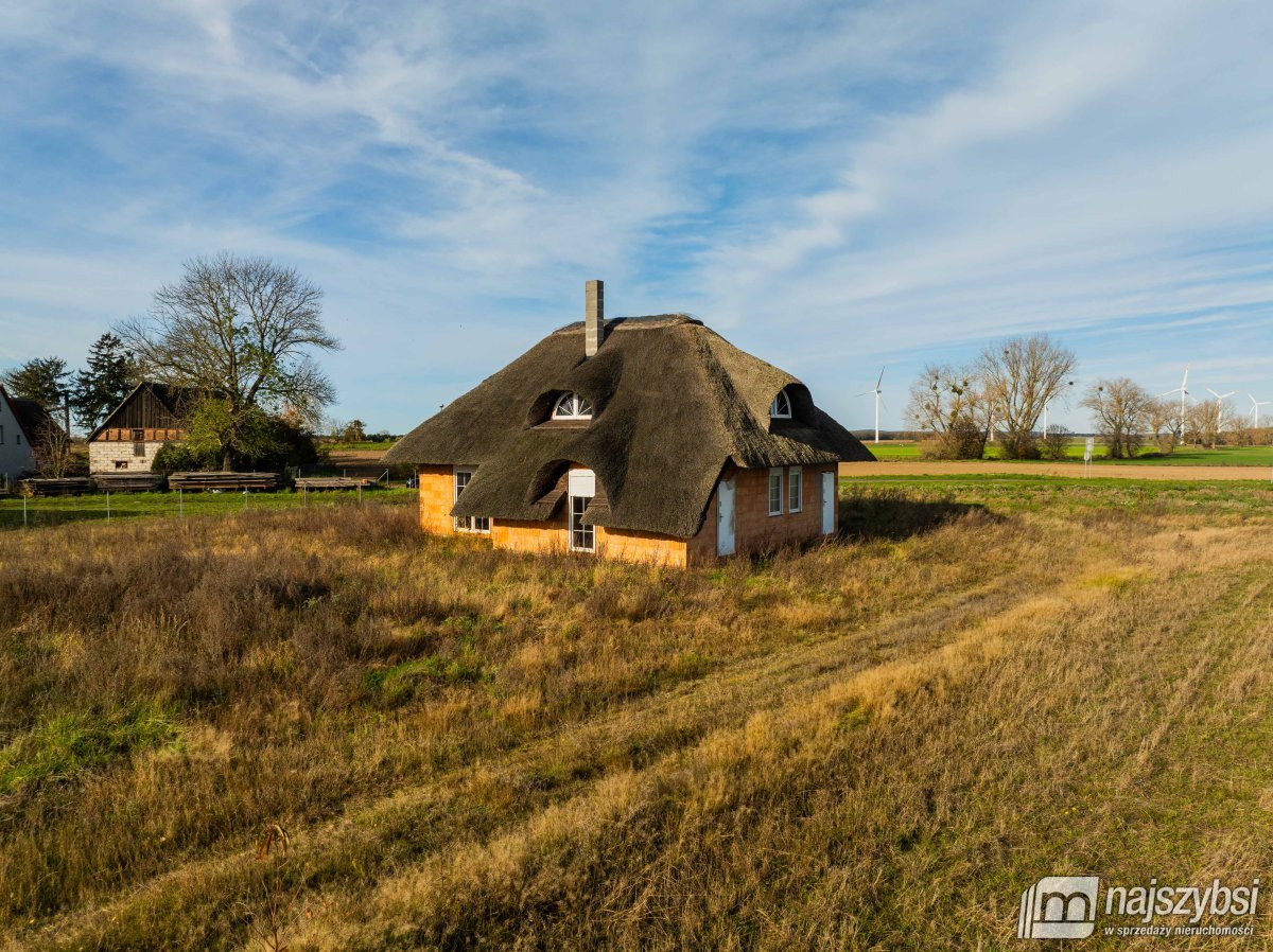 Skoszewo- klimatyczny dom nieopodal zalewu

 (1)