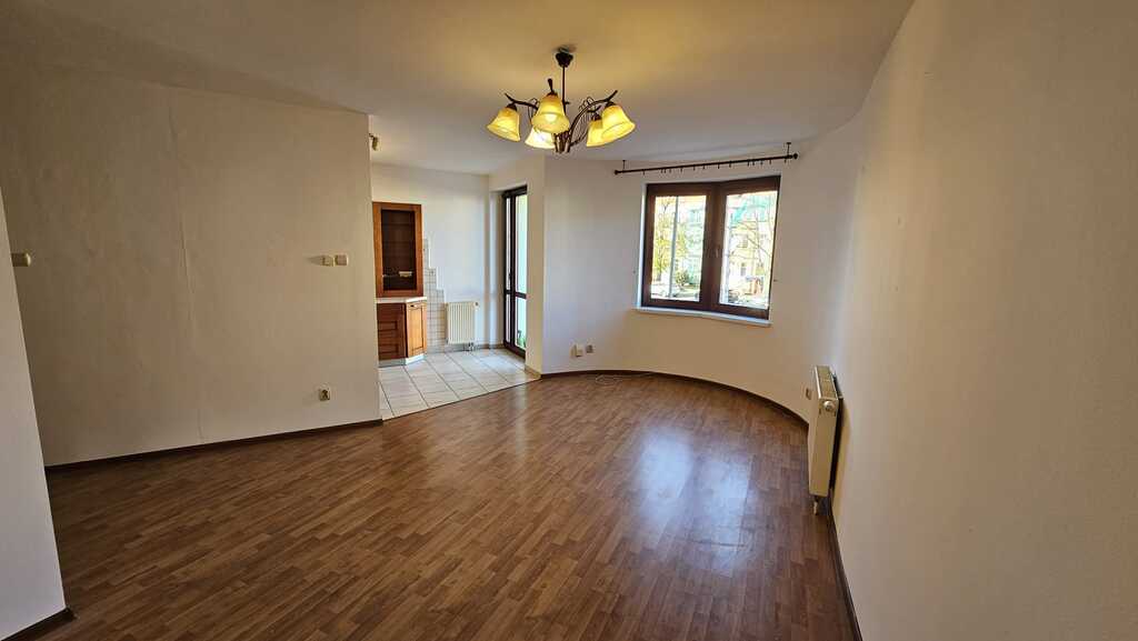 Przestronny apartamentowiec w sercu Pogodna (1)