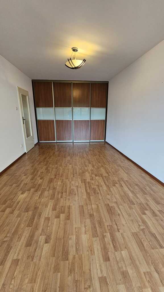 Przestronny apartamentowiec w sercu Pogodna (7)