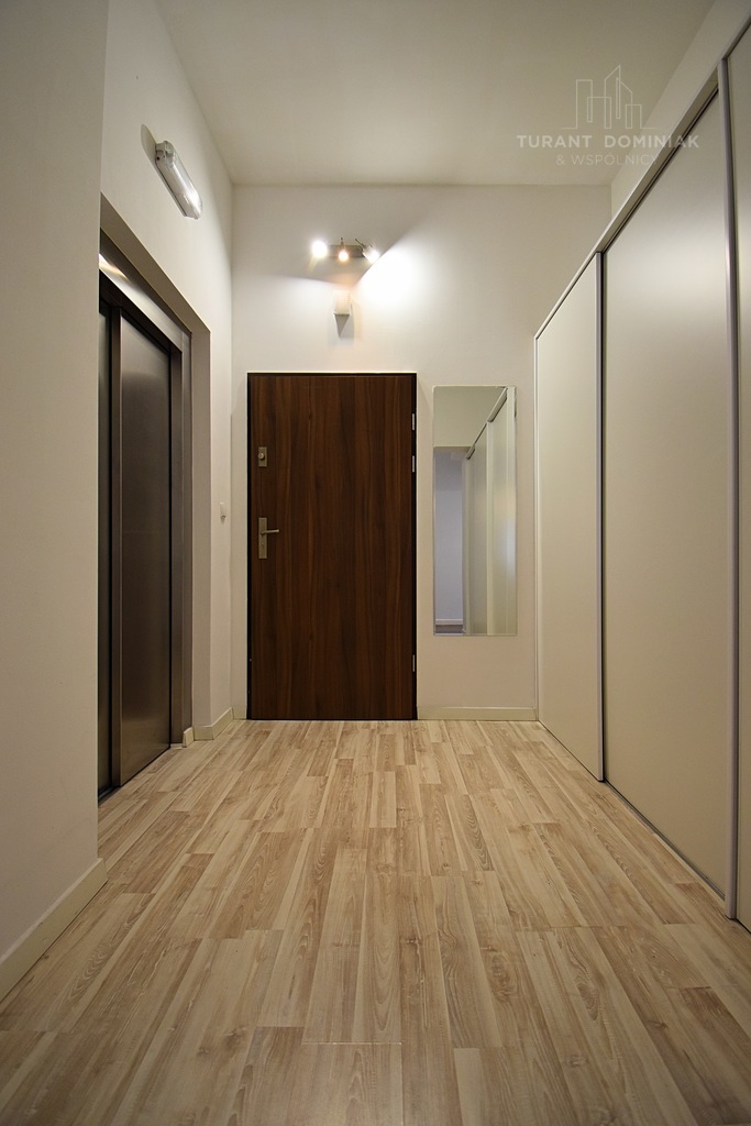 Apartament z prywatną windą na Starym Mieście (4)