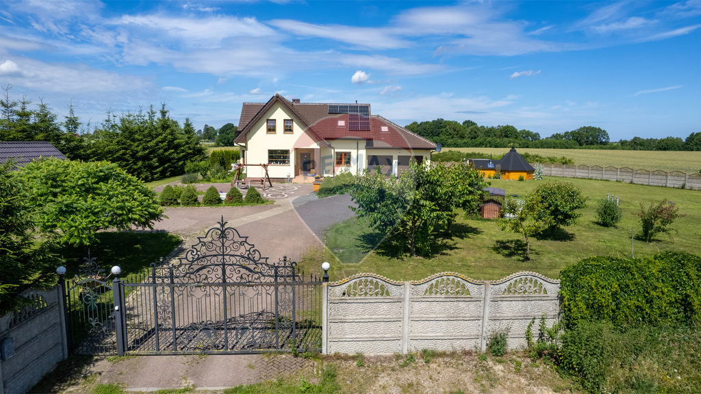 Komfortowa posesja z sauną blisko Koszalina! (2)