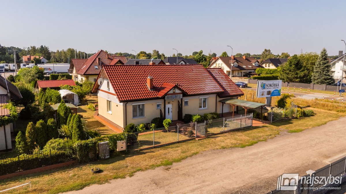 Załom - dom parterowy z bud. usługowym w budowie (2)