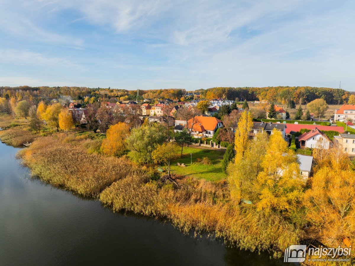 Nowogard - wyjątkowy dom z widokiem na jezioro  (20)